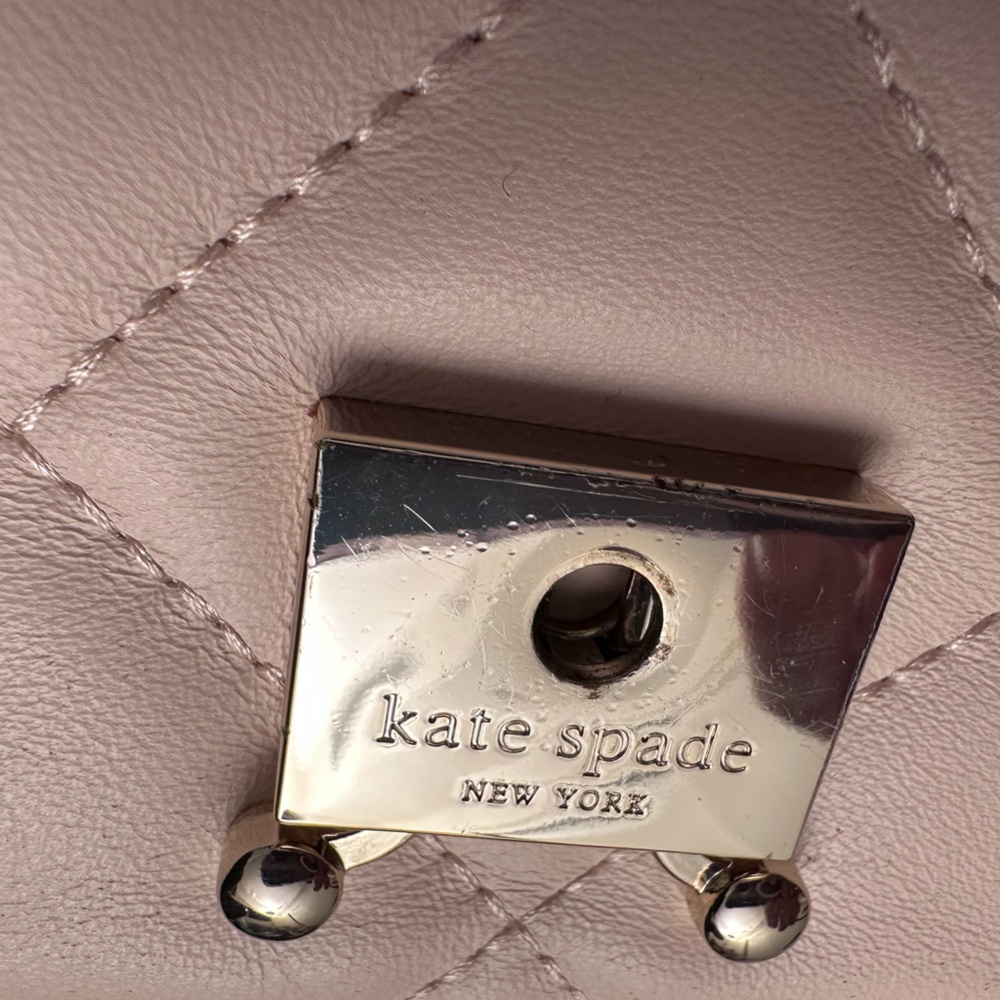 🎉host pick ♠️ Kate Spade Emerson Place  Vivenna quilted bag in light beige pink - Picture 7 of 16